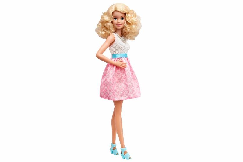 Mudança radical: boneca Barbie ganha o visual da mulher contemporânea