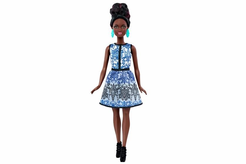 Mudança radical: boneca Barbie ganha o visual da mulher contemporânea