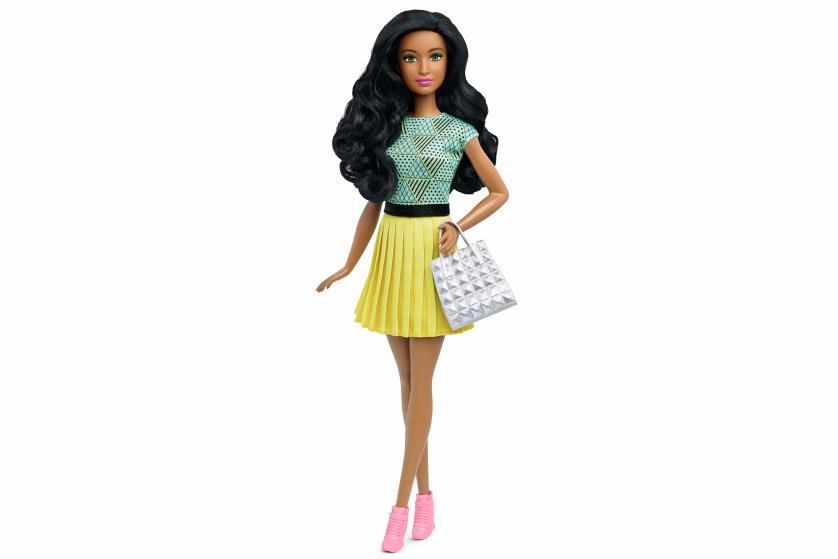 Mudança radical: boneca Barbie ganha o visual da mulher contemporânea