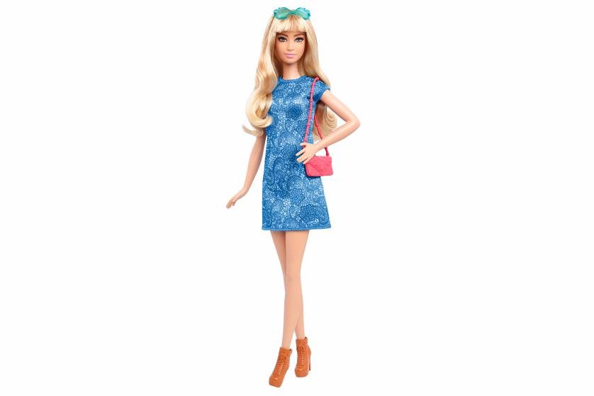 Mudança radical: boneca Barbie ganha o visual da mulher contemporânea