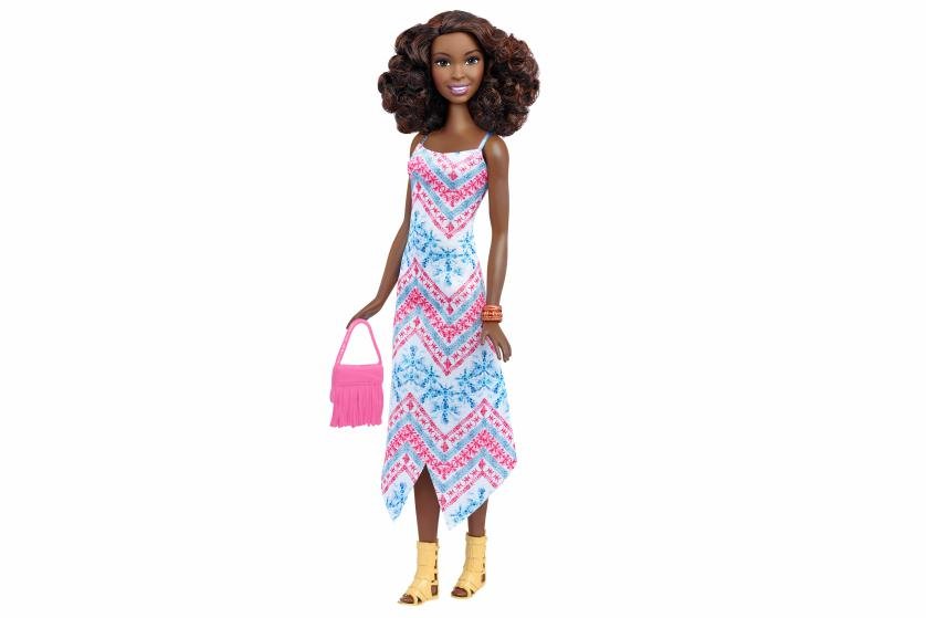 Mudança radical: boneca Barbie ganha o visual da mulher contemporânea