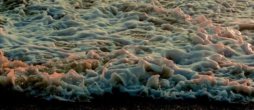 Veja uma galeria com fotos impressionantes de ondas marinhas