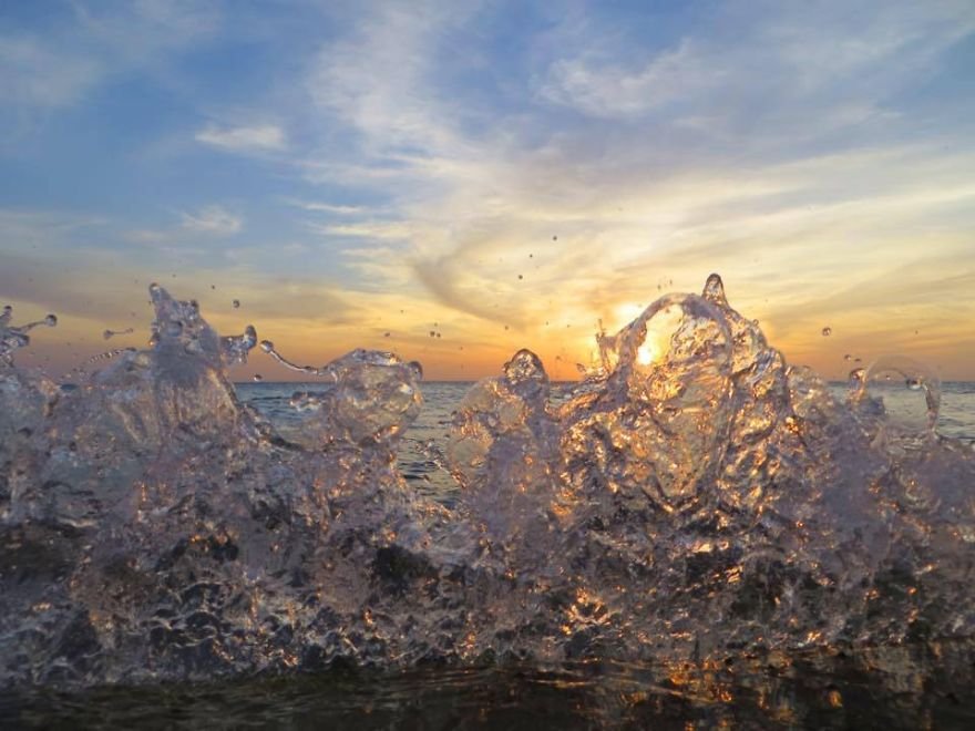 Veja uma galeria com fotos impressionantes de ondas marinhas