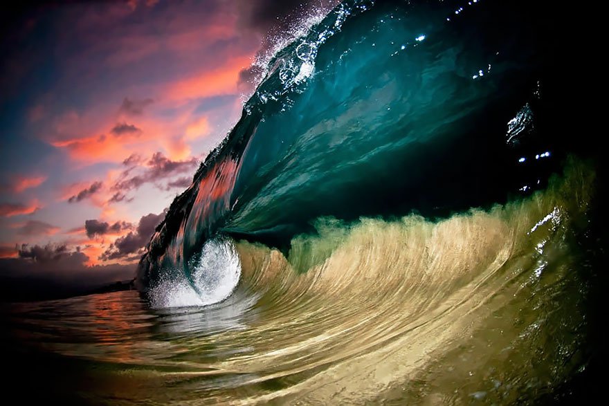 Veja uma galeria com fotos impressionantes de ondas marinhas