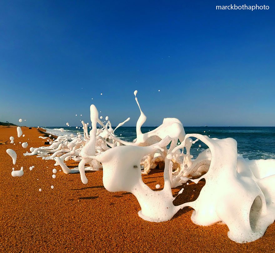 Veja uma galeria com fotos impressionantes de ondas marinhas