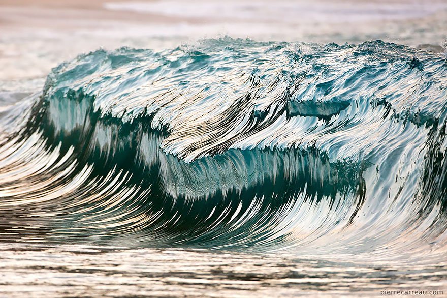 Veja uma galeria com fotos impressionantes de ondas marinhas