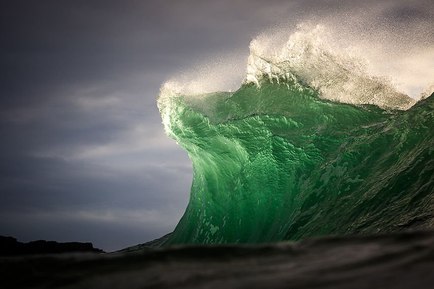 Veja uma galeria com fotos impressionantes de ondas marinhas