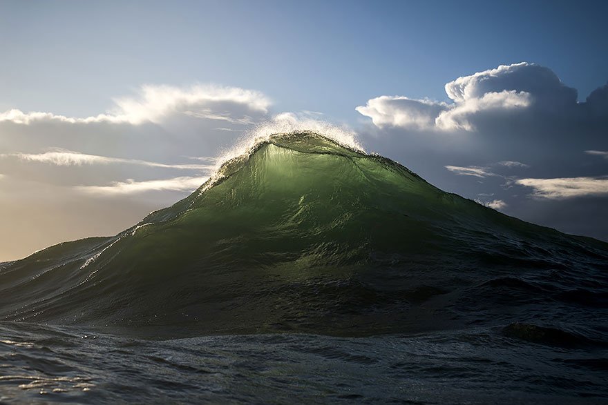 Veja uma galeria com fotos impressionantes de ondas marinhas