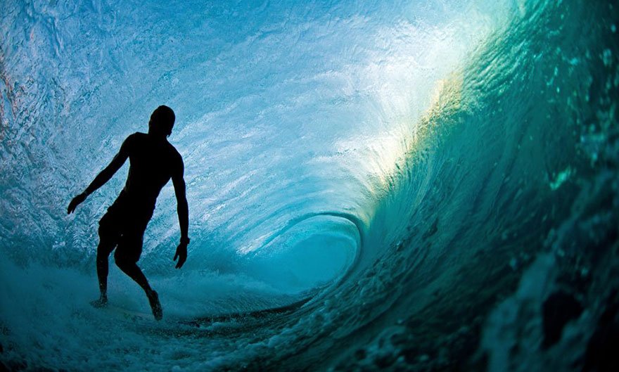 Veja uma galeria com fotos impressionantes de ondas marinhas
