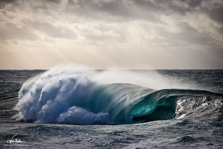 Veja uma galeria com fotos impressionantes de ondas marinhas
