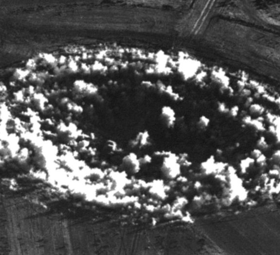 Explosão nuclear subterrânea faz o chão 'desaparecer' em segundos