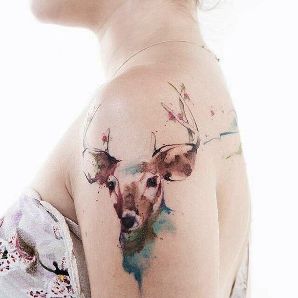 Inspire-se com estes 11 modelos fascinantes de tatuagens aquarela