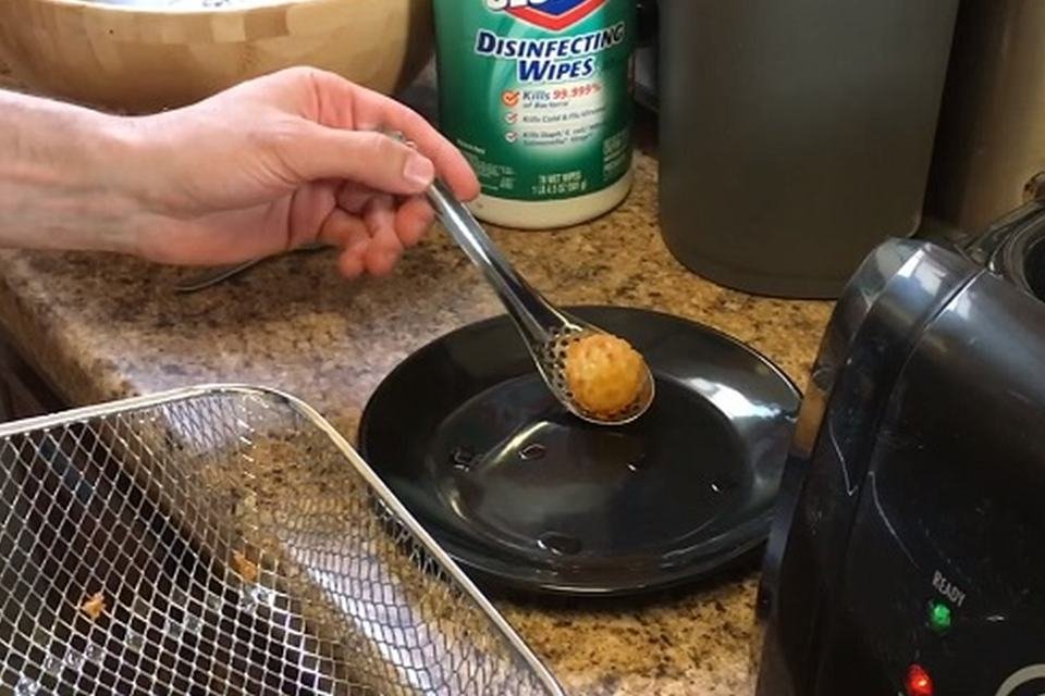 Imagem de Você sabia que é possível fritar a água? no megacurioso