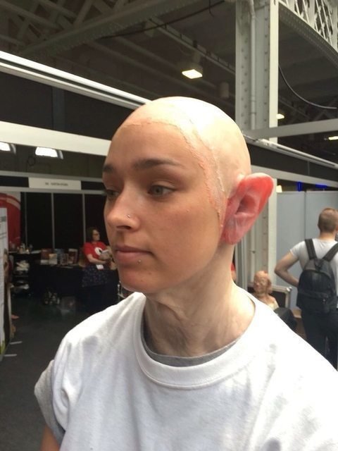 Este senhor punk é, na verdade, uma jovem modelo