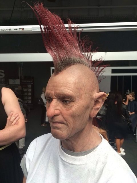 Este senhor punk é, na verdade, uma jovem modelo