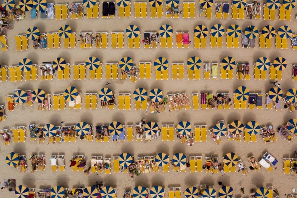 Pessoas de férias nas Ilhas Canárias