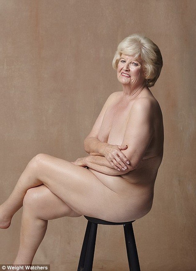 Estas 6 mulheres fizeram um ensaio sem roupa após emagrecerem 160 kg juntas