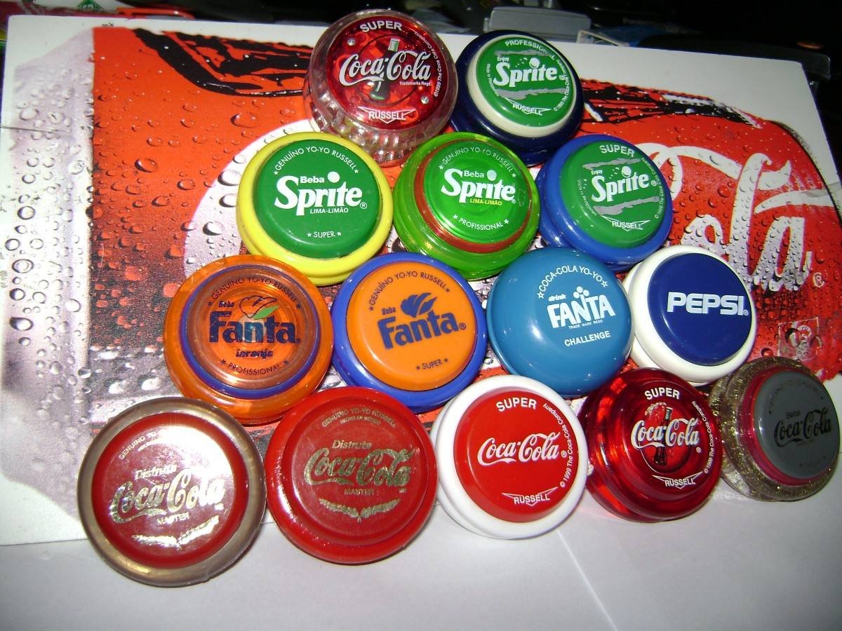 Mania lançada em 97 pela Coca-Cola, os Geloucos tornaram-se muito  populares, mas não era muito barato montar a…