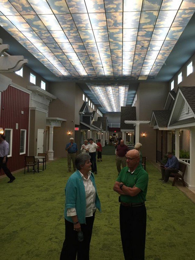 Casa de repouso cria ambiente retrô para pacientes com Alzheimer