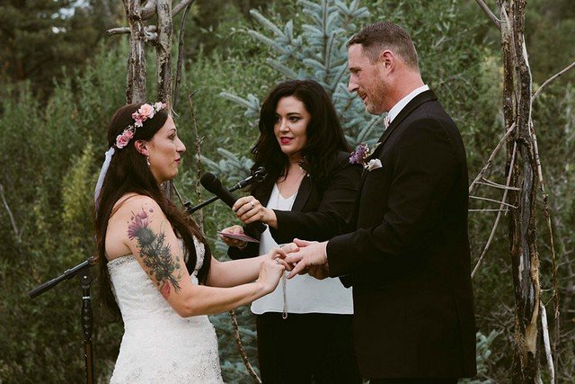 Cachorro fez questão de ir ao casamento da dona antes de morrer