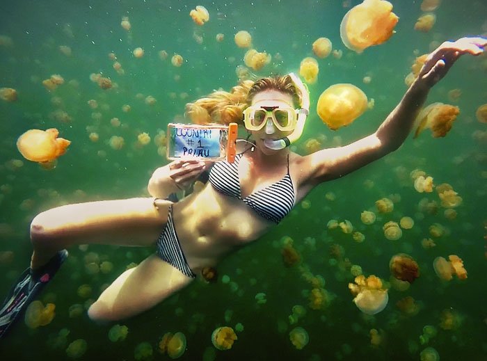 Inveja: Esta mulher está prestes a ser a que mais visitou países no mundo