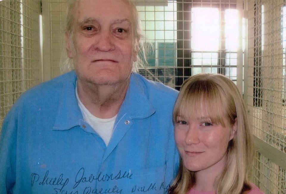 Imagem de 7 assassinos e psicopatas que encontraram o amor depois de serem presos no megacurioso