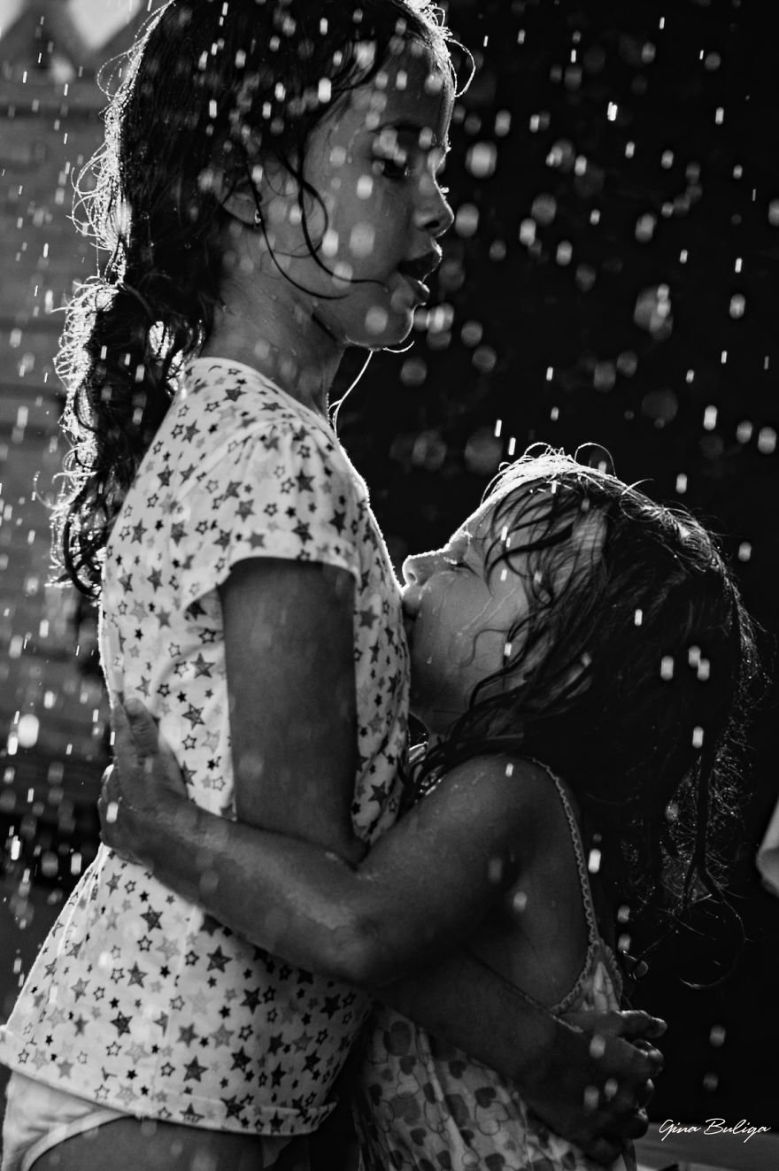 Esta mulher pediu demissão e agora ganha a vida fotografando as filhas