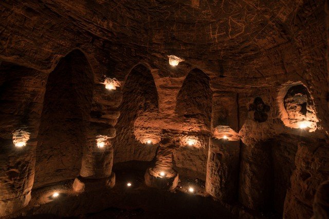 País das Maravilhas: a toca que leva a um templo medieval subterrâneo