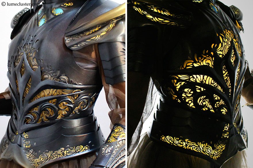 Artista cria armadura medieval móvel e iluminada com impressora 3D