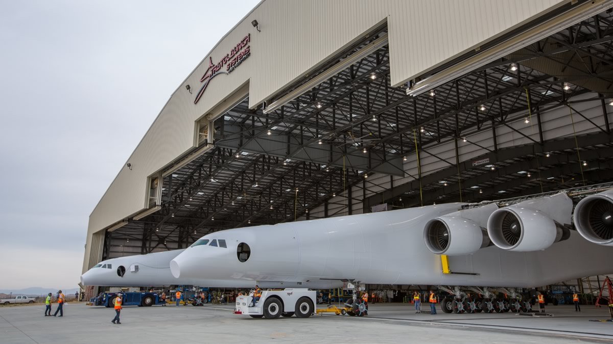 Maior aeronave do mundo começa a ser testada