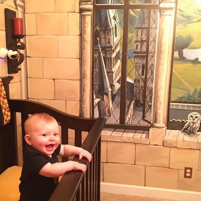 Fãs de Harry Potter transformaram o quarto do filho em Hogwarts