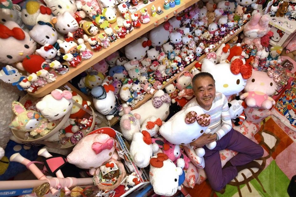 Imagem de Sabe quem é o maior colecionador de produtos da Hello Kitty? Um policial! no megacurioso