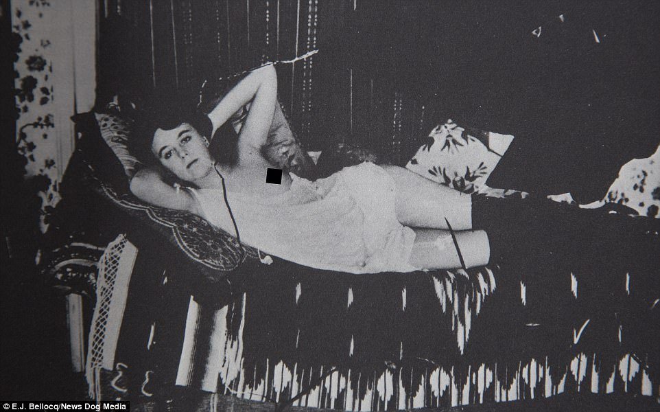Profissão mais antiga do mundo: Fotos mostram prostitutas de 1 século atrás