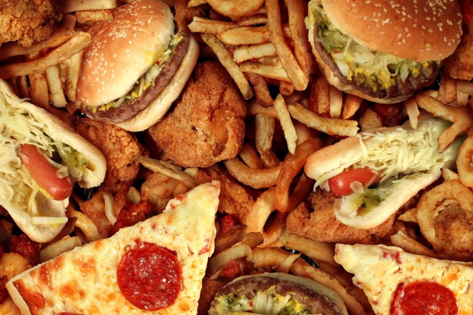 Consumir alimentos fritos realmente faz mal à saúde do coração