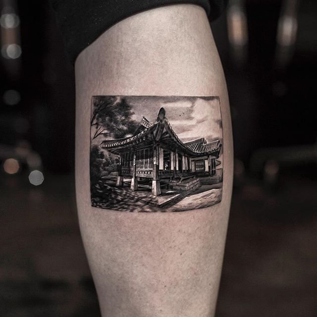 Uma tatuagem no braço