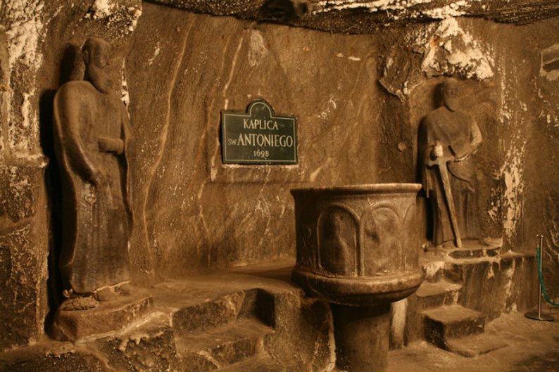 (Wieliczka Salt Mine)