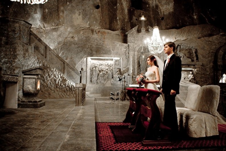 (Wieliczka Salt Mine)