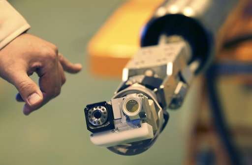 Robô em “formato de cobra” vai inspecionar desastre nuclear de Fukushima