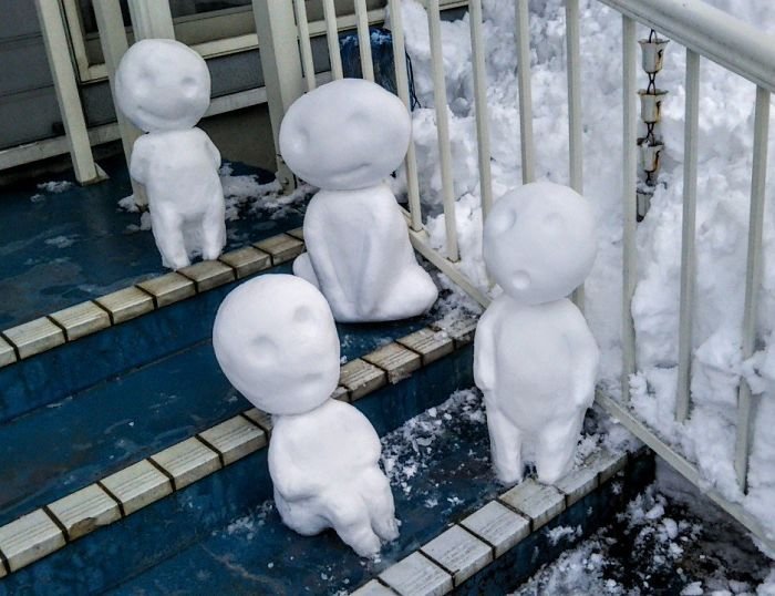É isto o que acontece quando neva no Japão