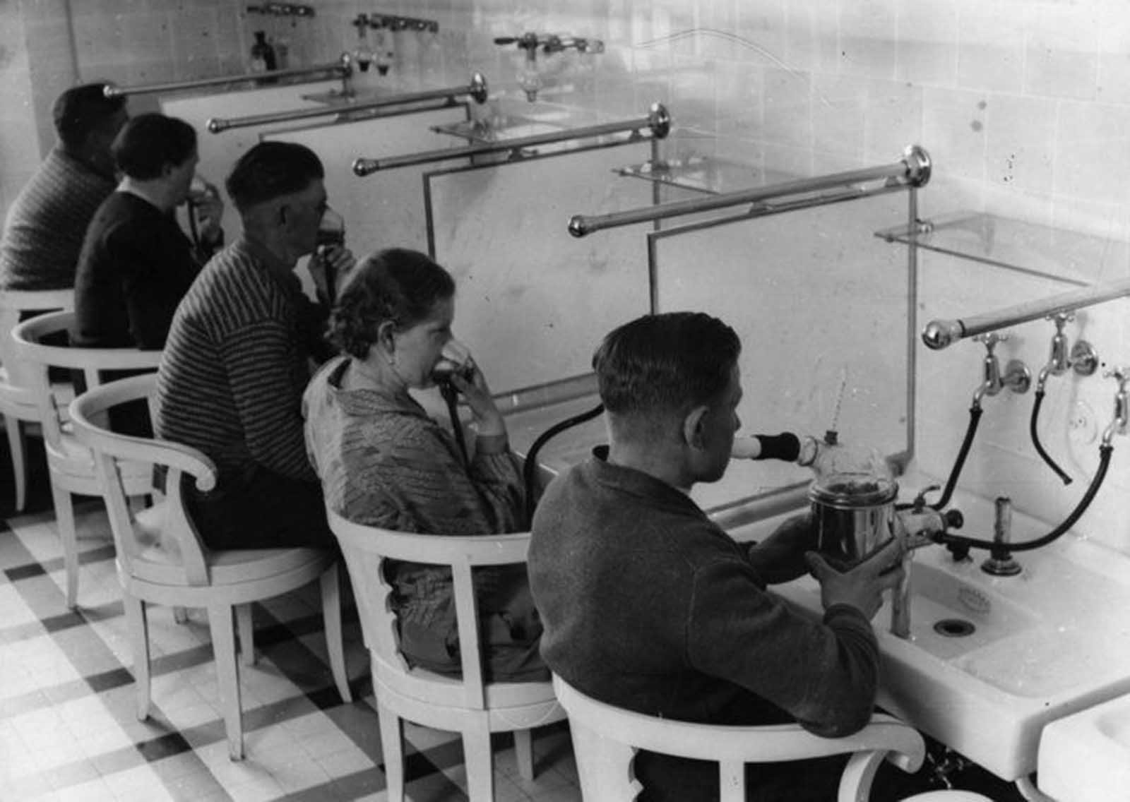 Imagens bizarras retratam tratamentos médicos ao longo da história