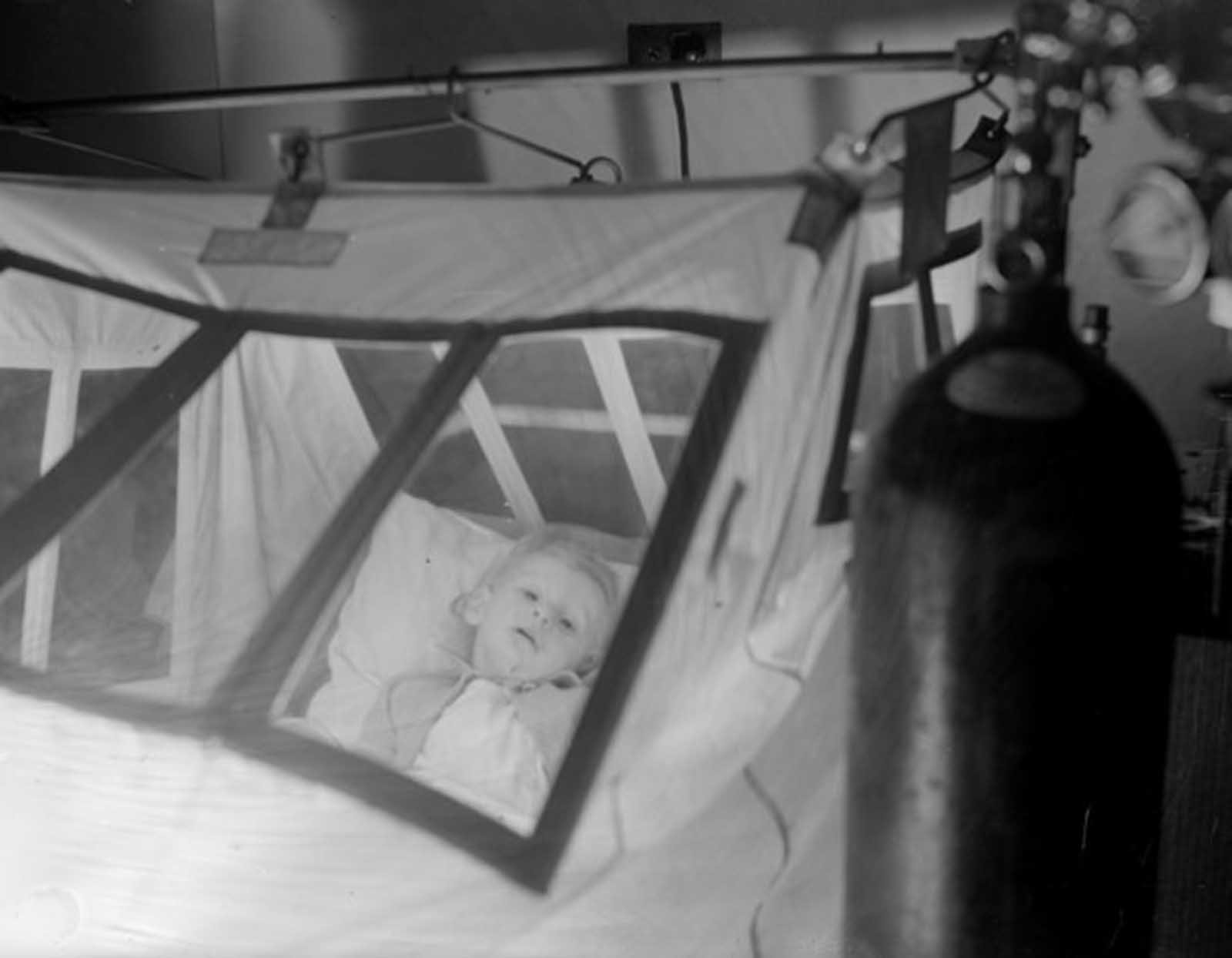 Imagens bizarras retratam tratamentos médicos ao longo da história
