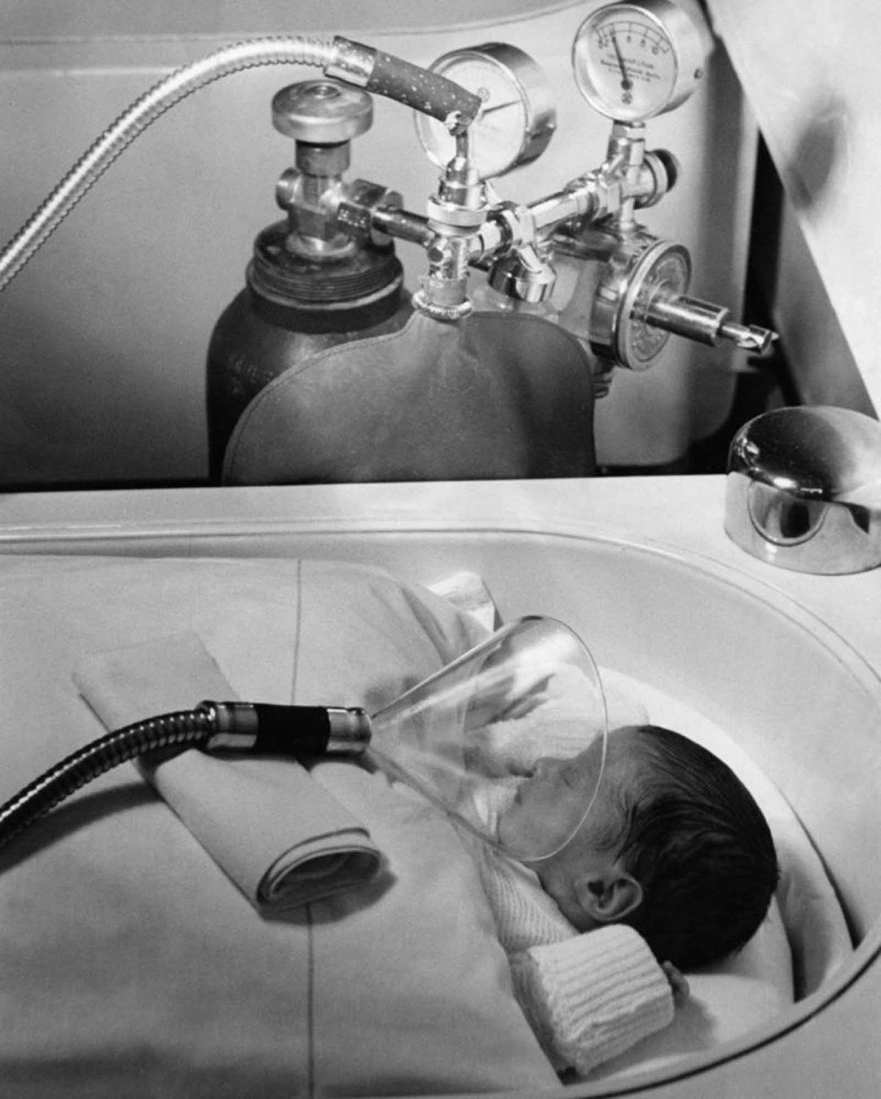 Imagens bizarras retratam tratamentos médicos ao longo da história