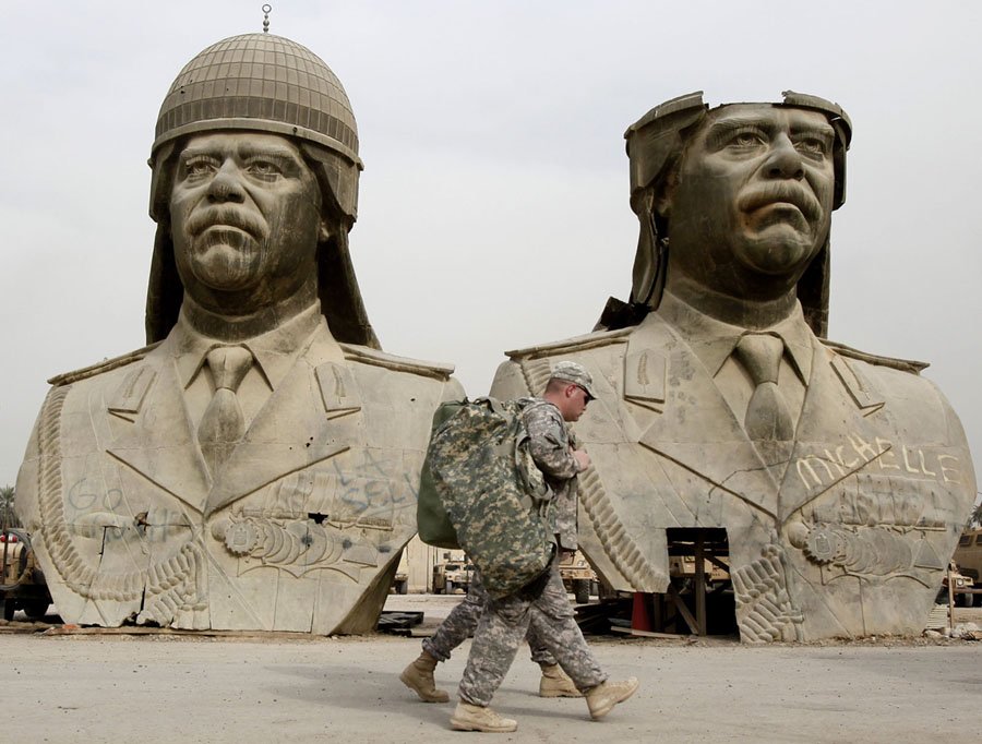 Estátuas de Saddam