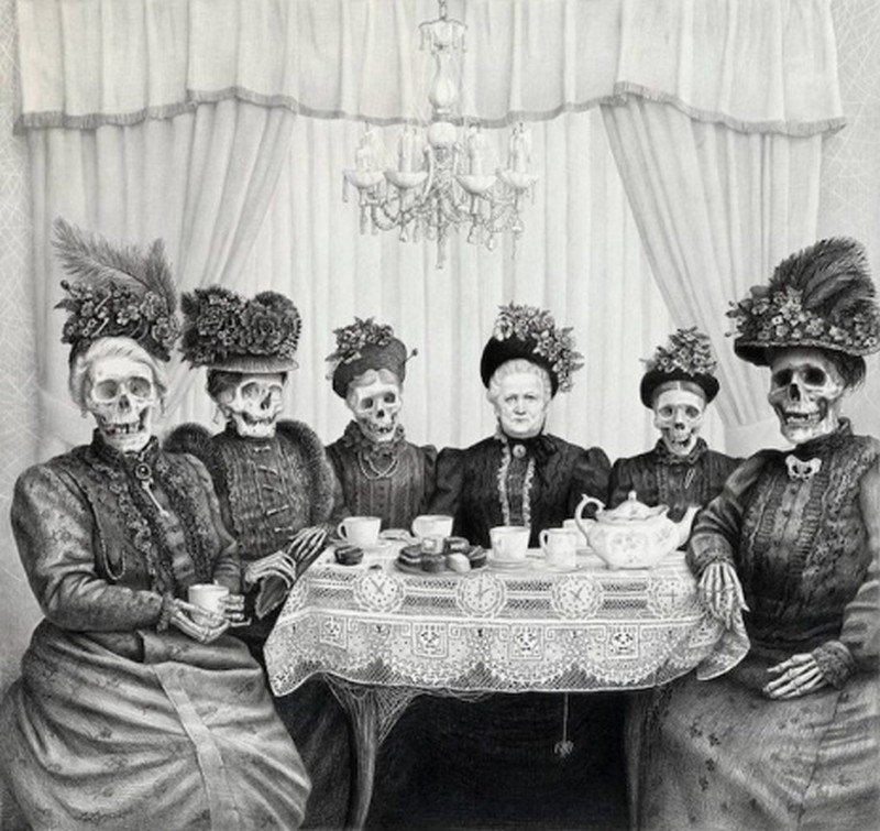 Senhoras tomando chá