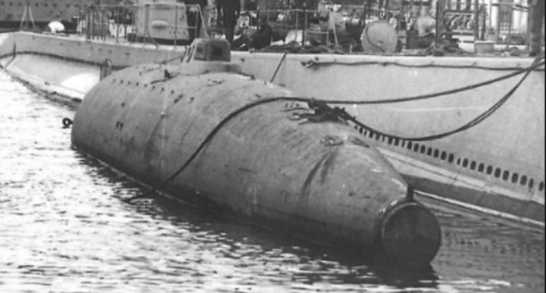 Um submarino.