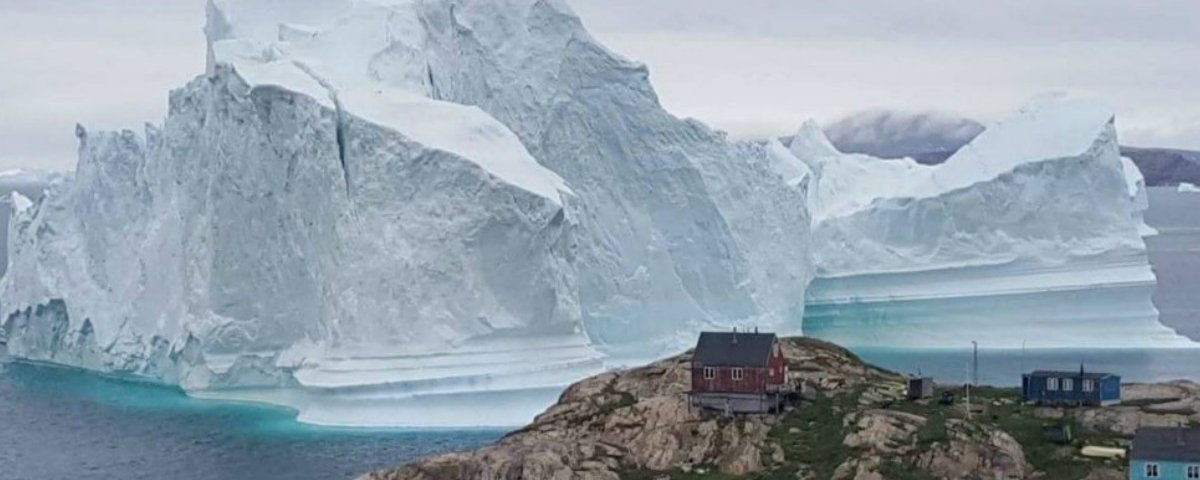 Iceberg vira repentinamente e quase esmaga exploradores no Polo Norte