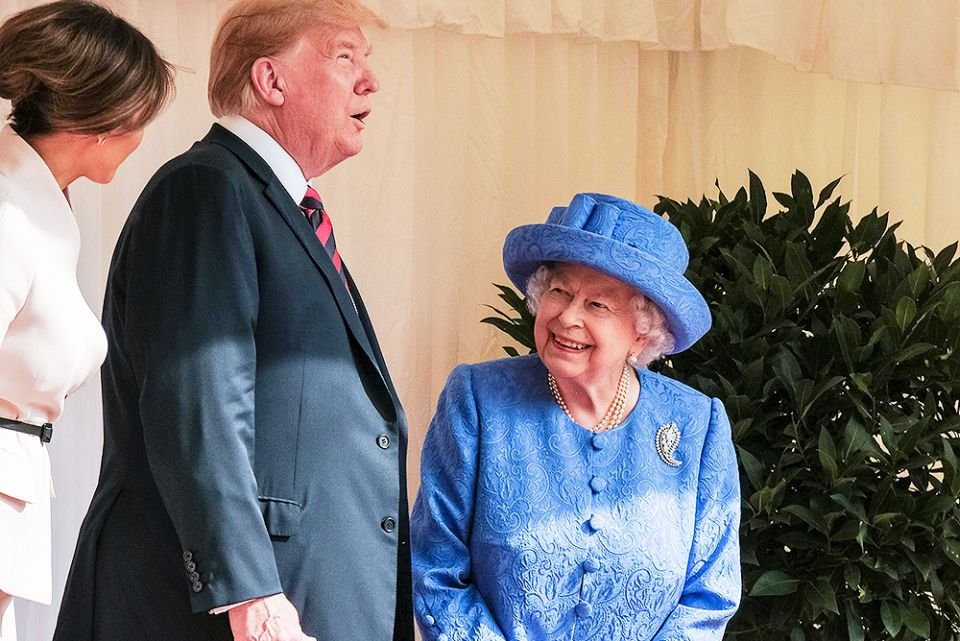 Imagem de Teoria maluca: a rainha Elizabeth teria trollado Donald Trump secretamente? no megacurioso