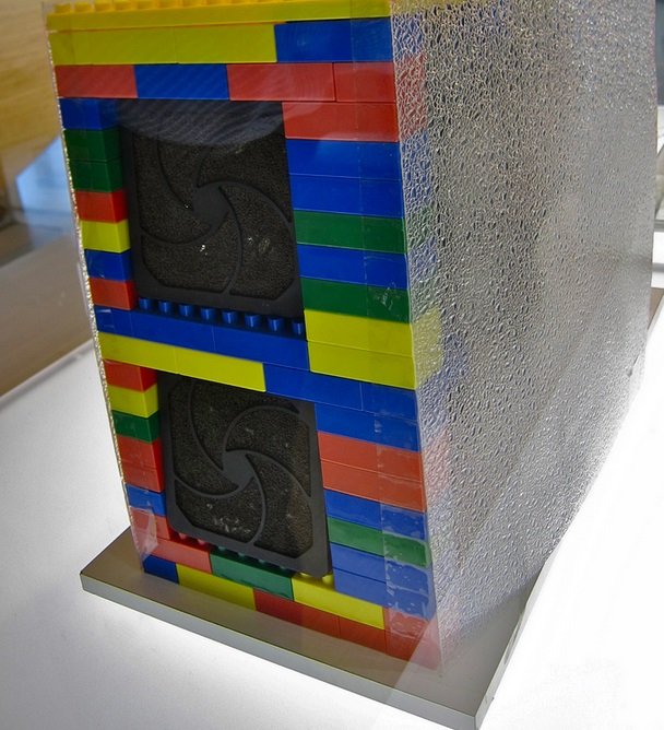 Um servidor de LEGO.