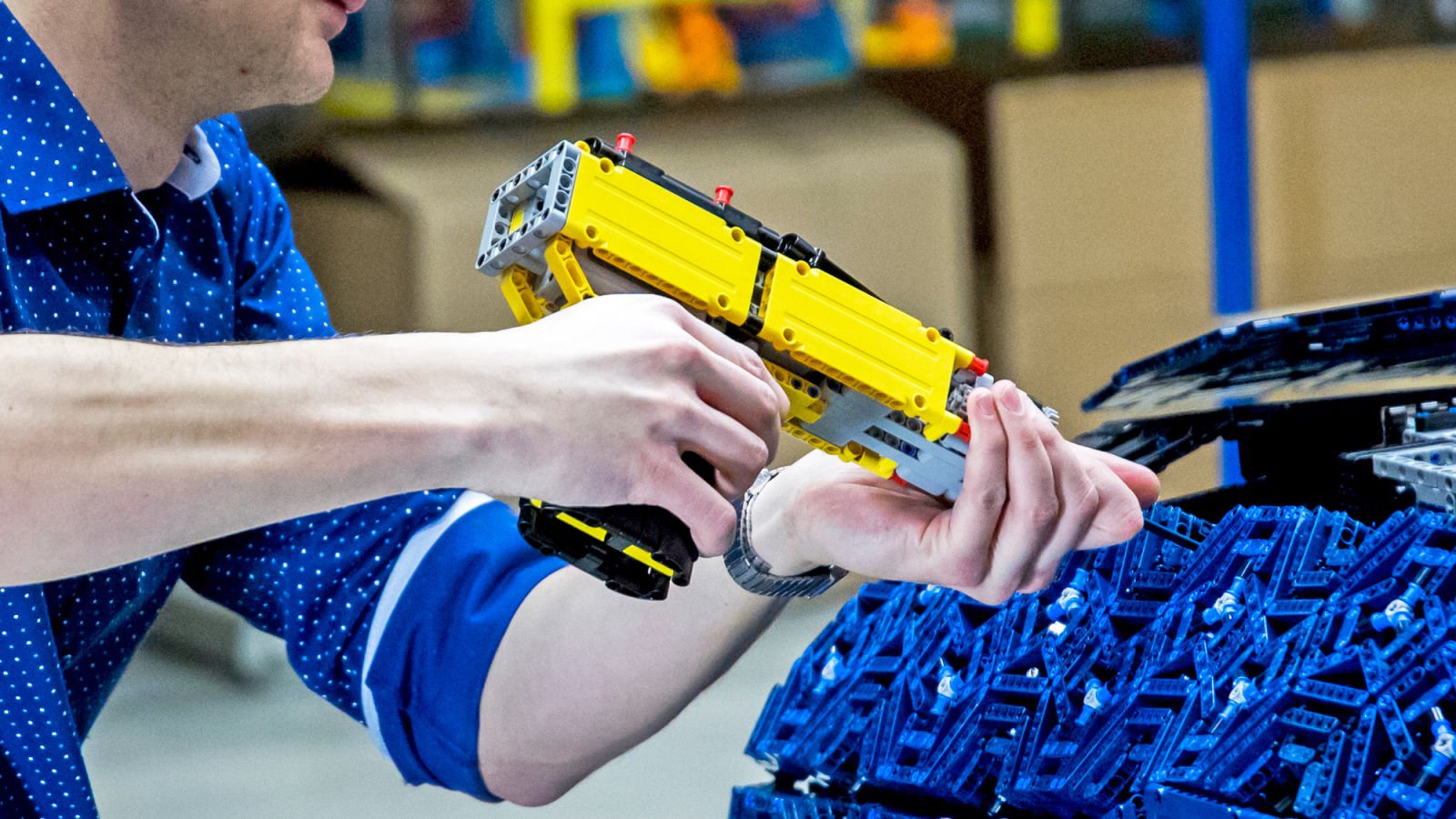 LEGO constrói réplica funcional em tamanho real de um Bugatti Chiron