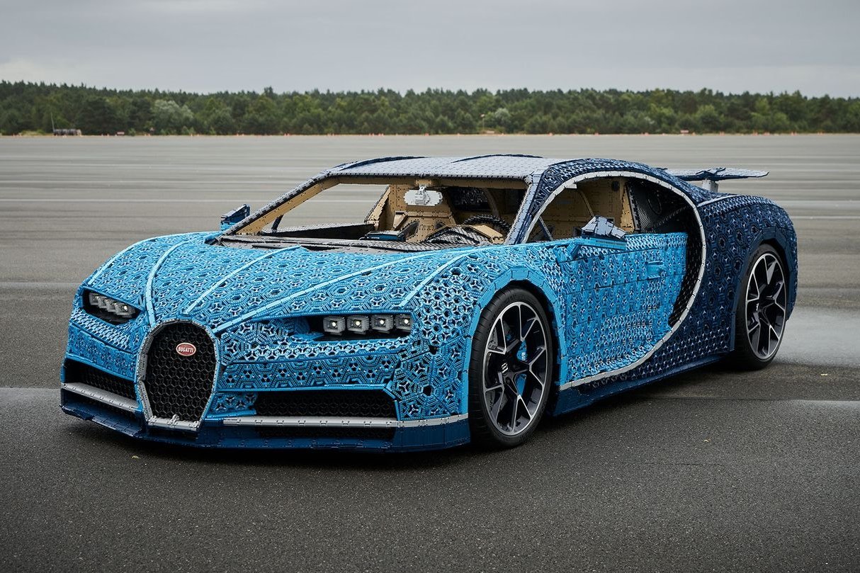 Imagem de LEGO constrói réplica funcional em tamanho real de um Bugatti Chiron no megacurioso